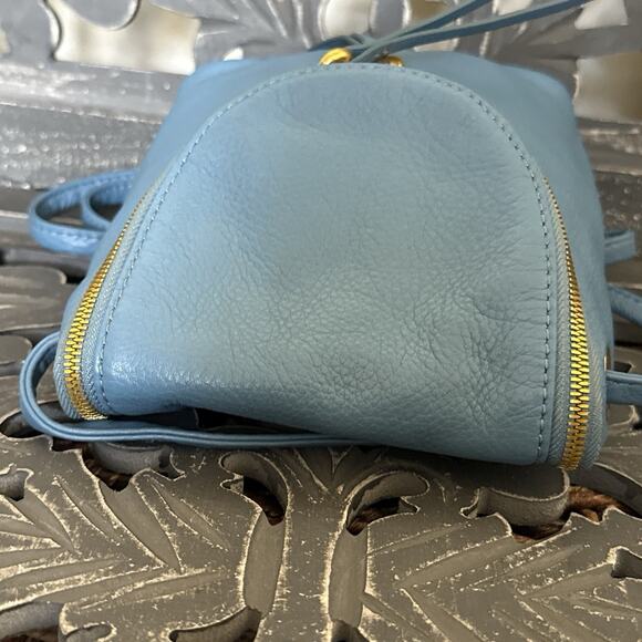 HOBO Fern Crossbody Pebbled Leather Blue Old English Brass Adjustable Strap - Picture 4 of 11